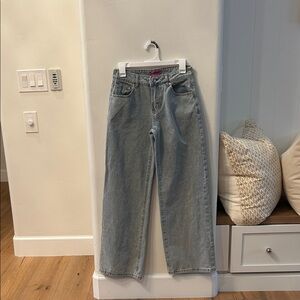 Bow pocket relaxed jeans